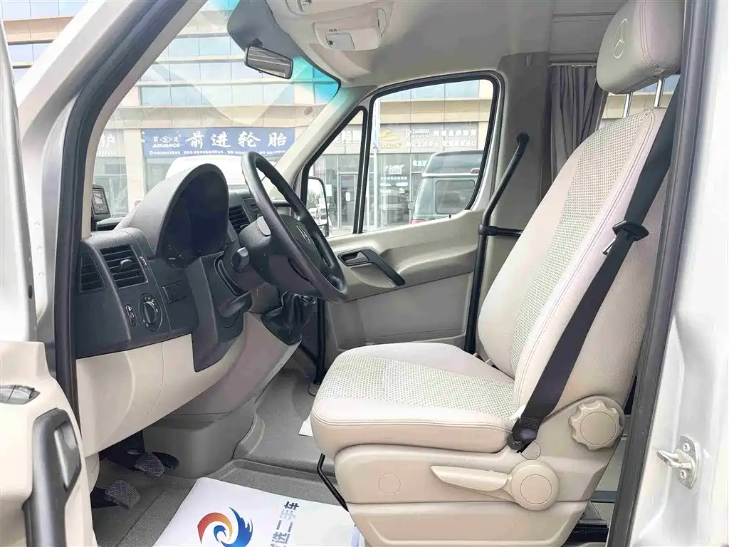 Mercedes-Benz Sprinter — миниатюра 4