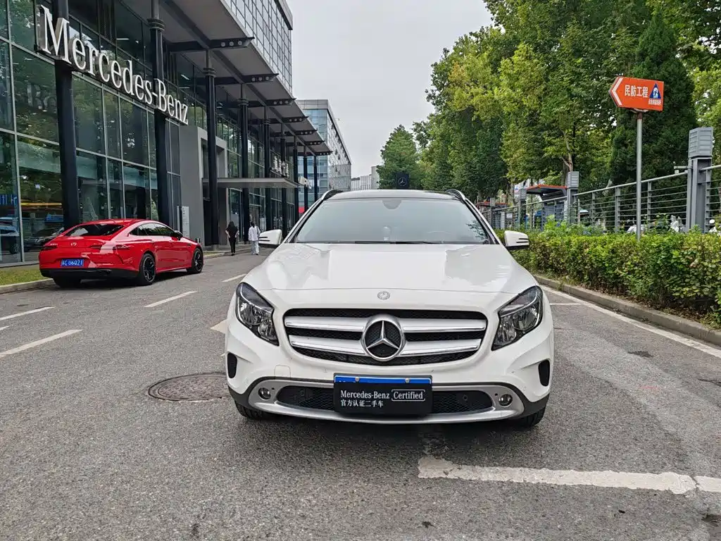 Mercedes-Benz GLA — миниатюра 5