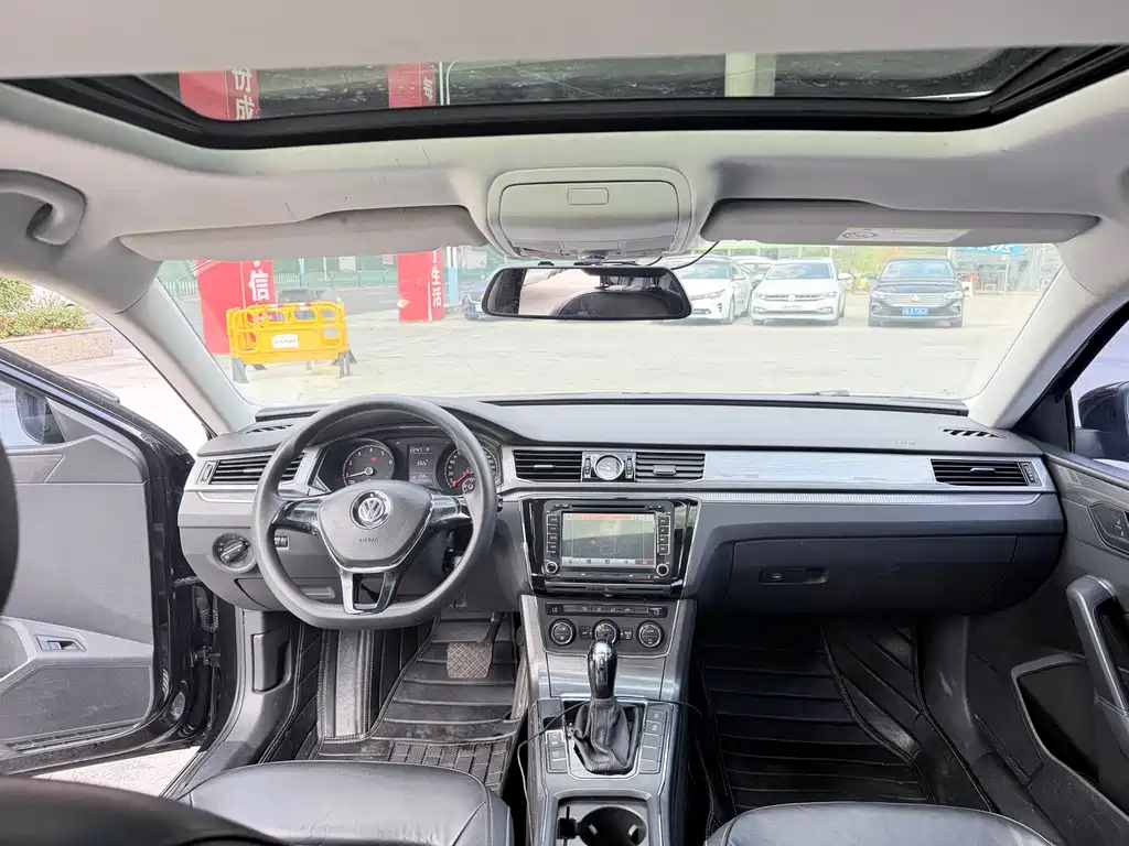 Volkswagen Passat — миниатюра 4