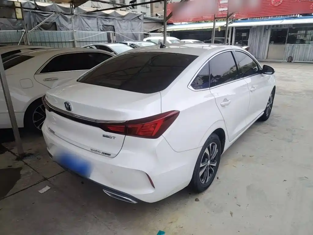 Changan Eado — миниатюра 7