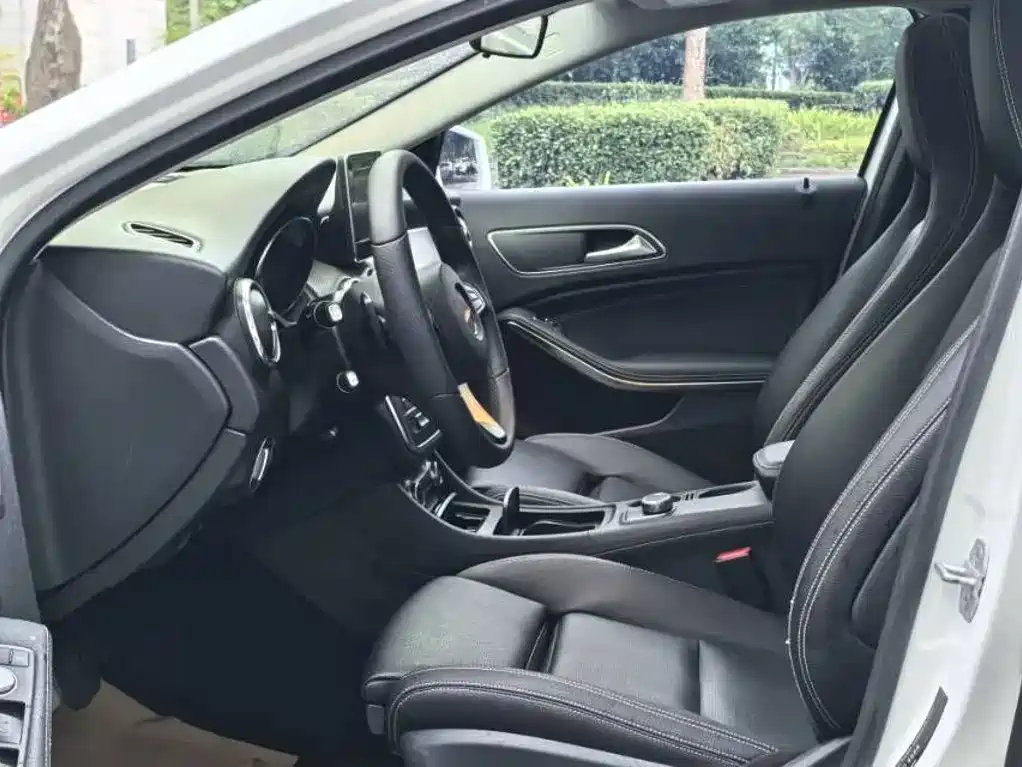 Mercedes-Benz GLA — миниатюра 7