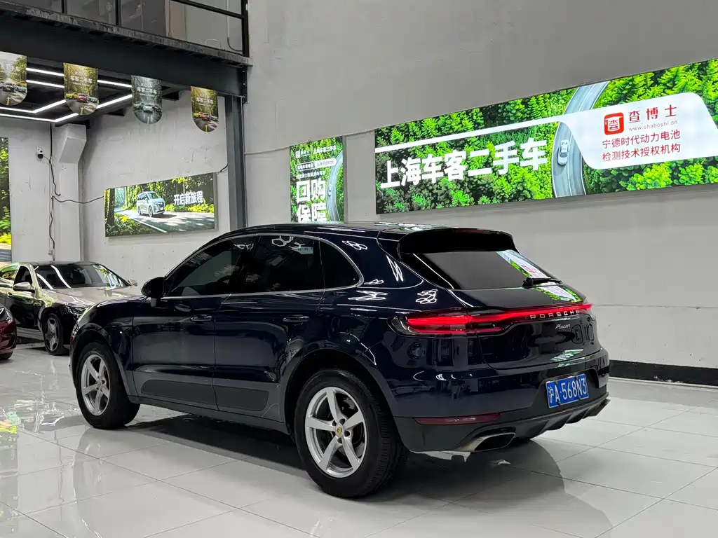 Porsche Macan — миниатюра 7