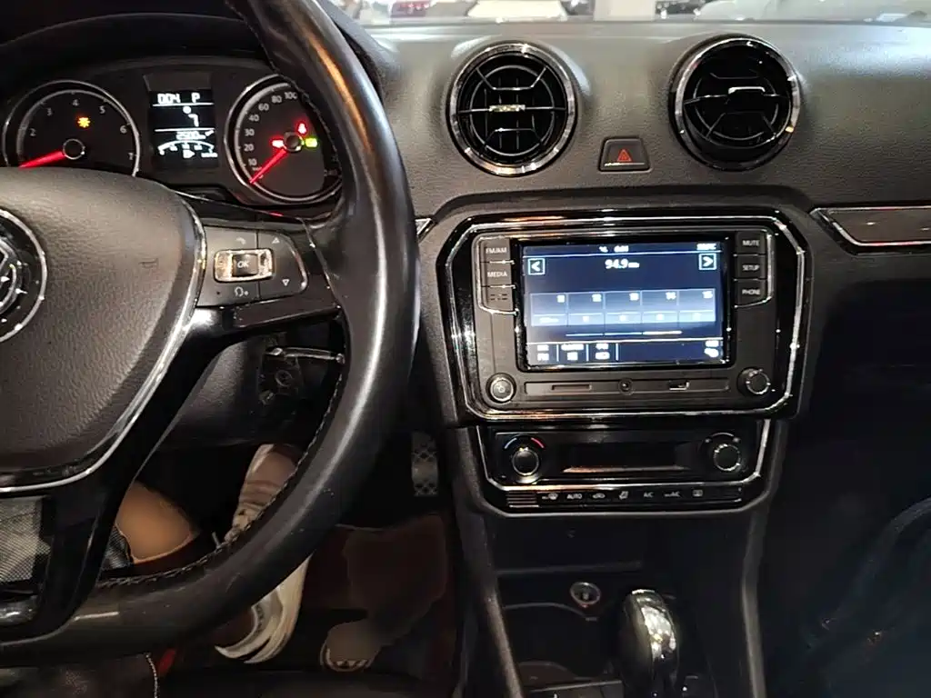Volkswagen Jetta — миниатюра 10