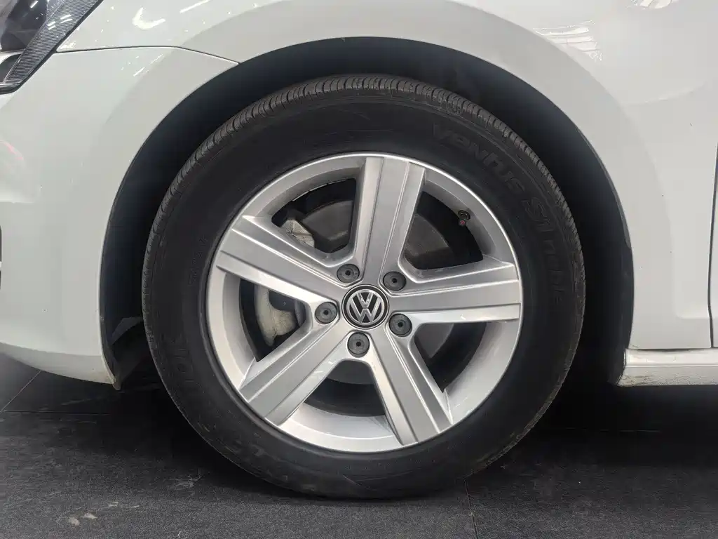 Volkswagen Golf 2015 1.4TSI AT Comfort