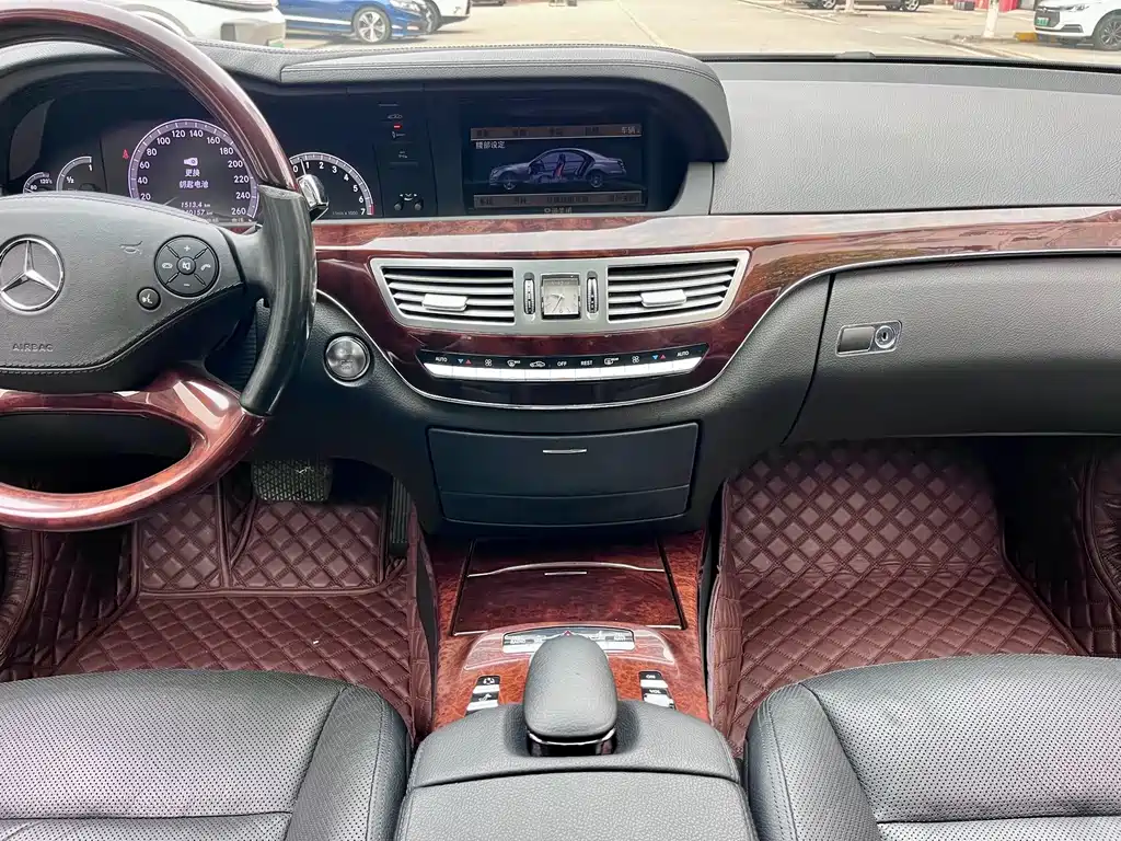 Mercedes-Benz S-Class — миниатюра 7