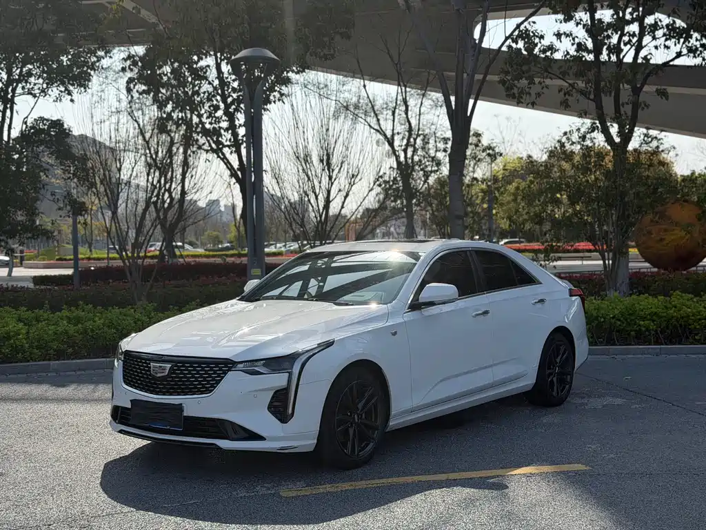 Cadillac CT4 2021