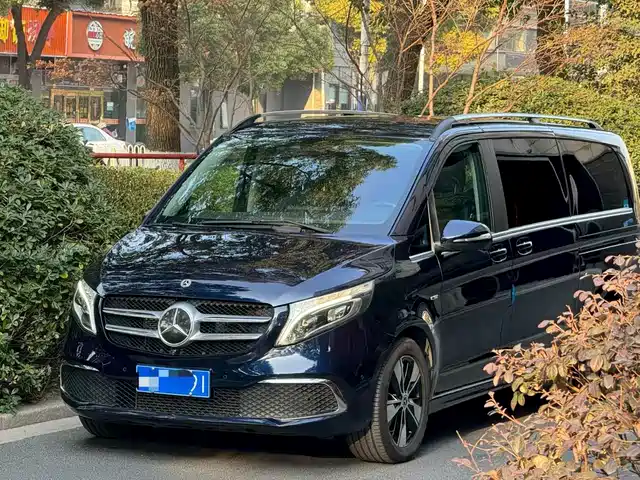 MERCEDES-BENZ V CLASS