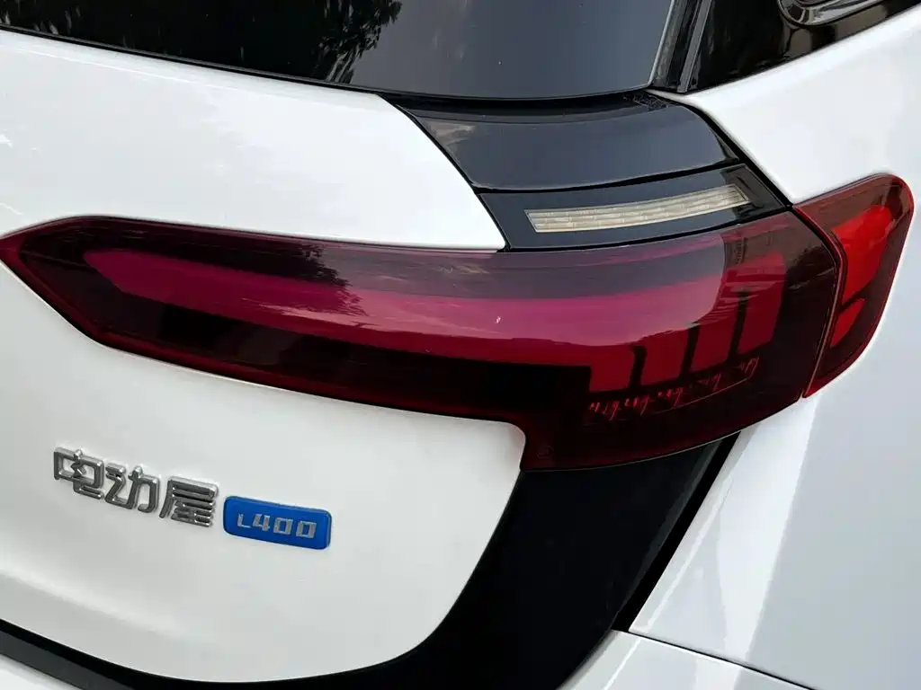 Dongfeng EV YOUNG Guang Xiaoxin — миниатюра 10
