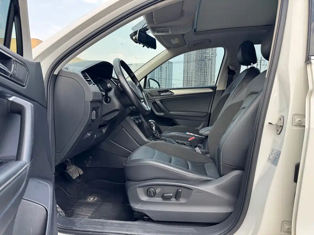 Volkswagen Tiguan L — миниатюра 4