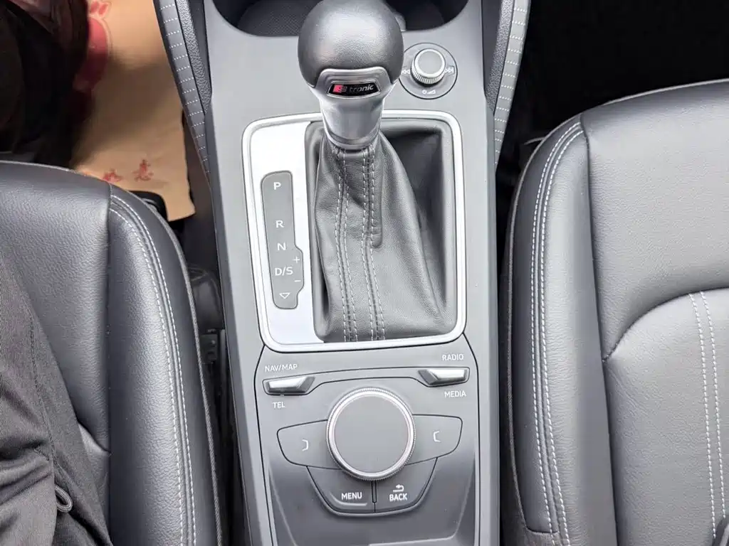 Audi Q2L — миниатюра 15