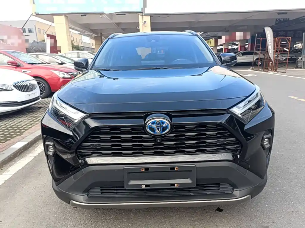 Toyota RAV4 — миниатюра 3