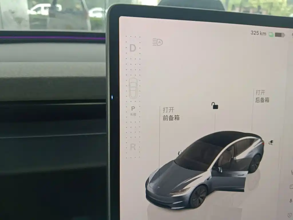 Tesla Model 3 — миниатюра 14