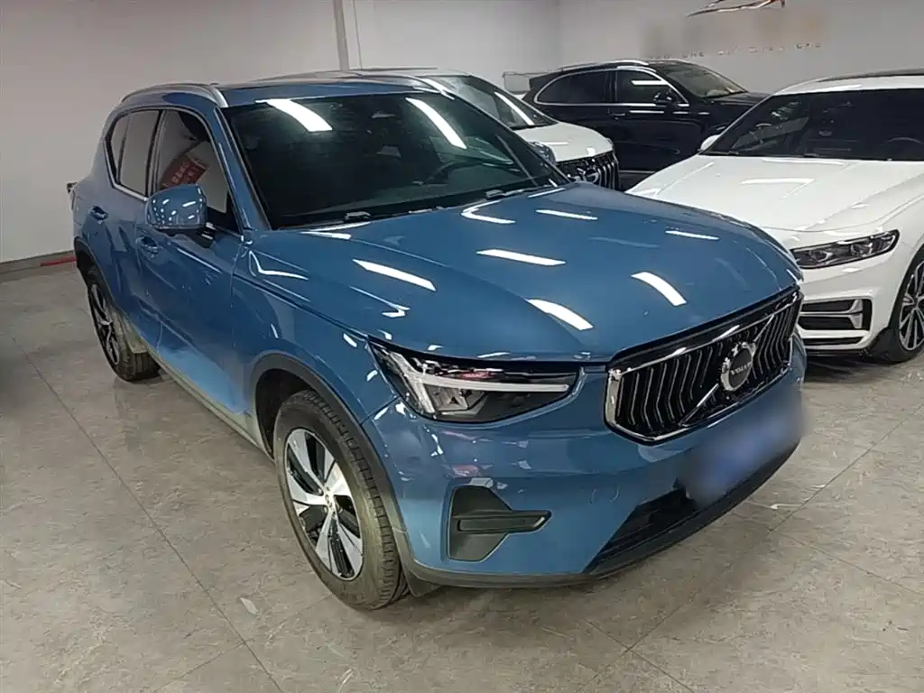 Volvo XC40 2023 B3 Luxury