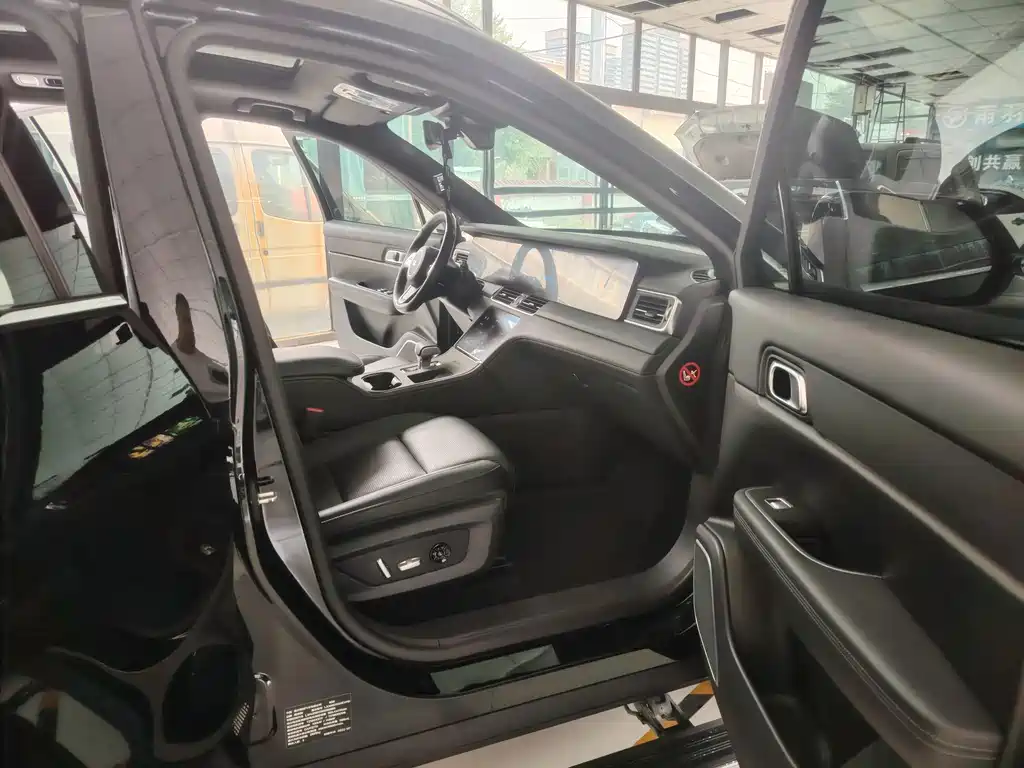 Li Auto Li ONE — миниатюра 12