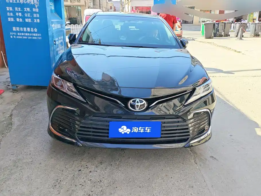 Toyota Camry — миниатюра 2