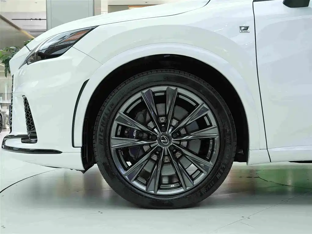 Lexus RX — миниатюра 17