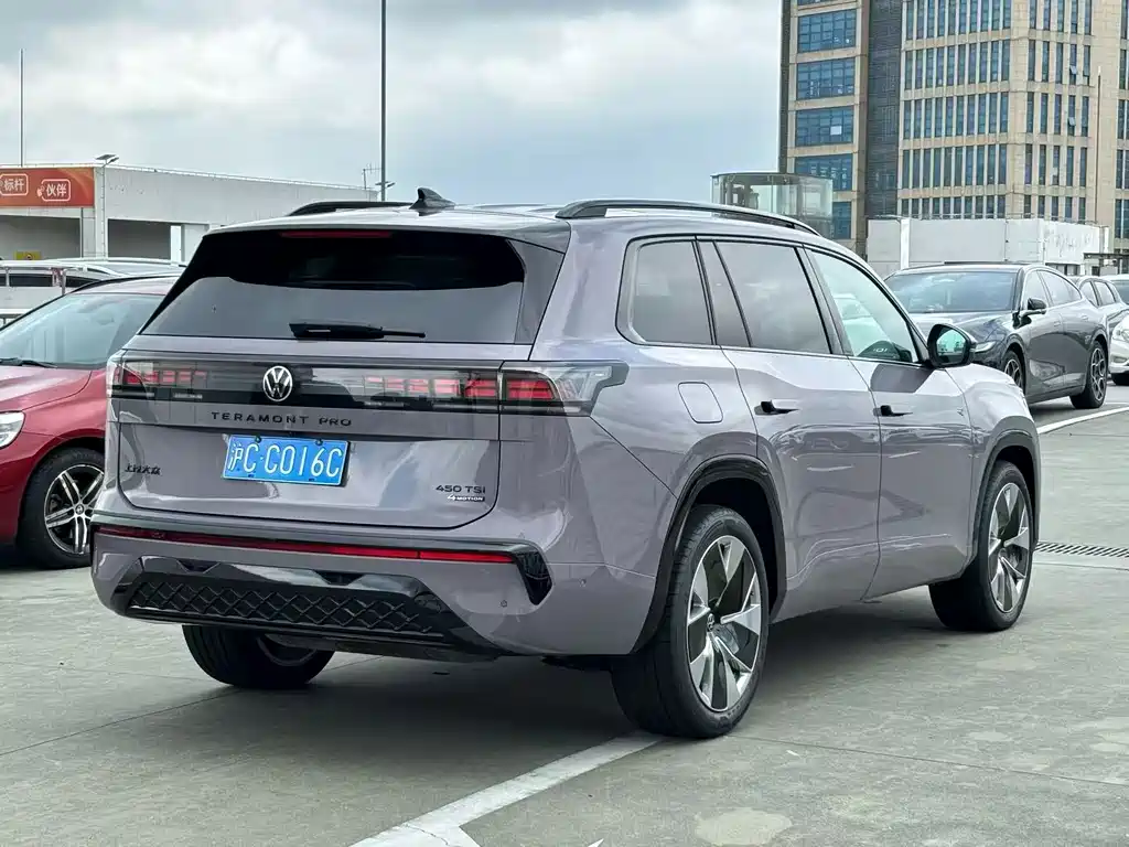 Volkswagen Teramont — миниатюра 8