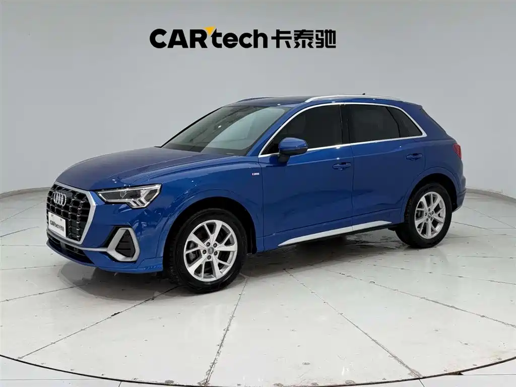 Купить Audi Q3