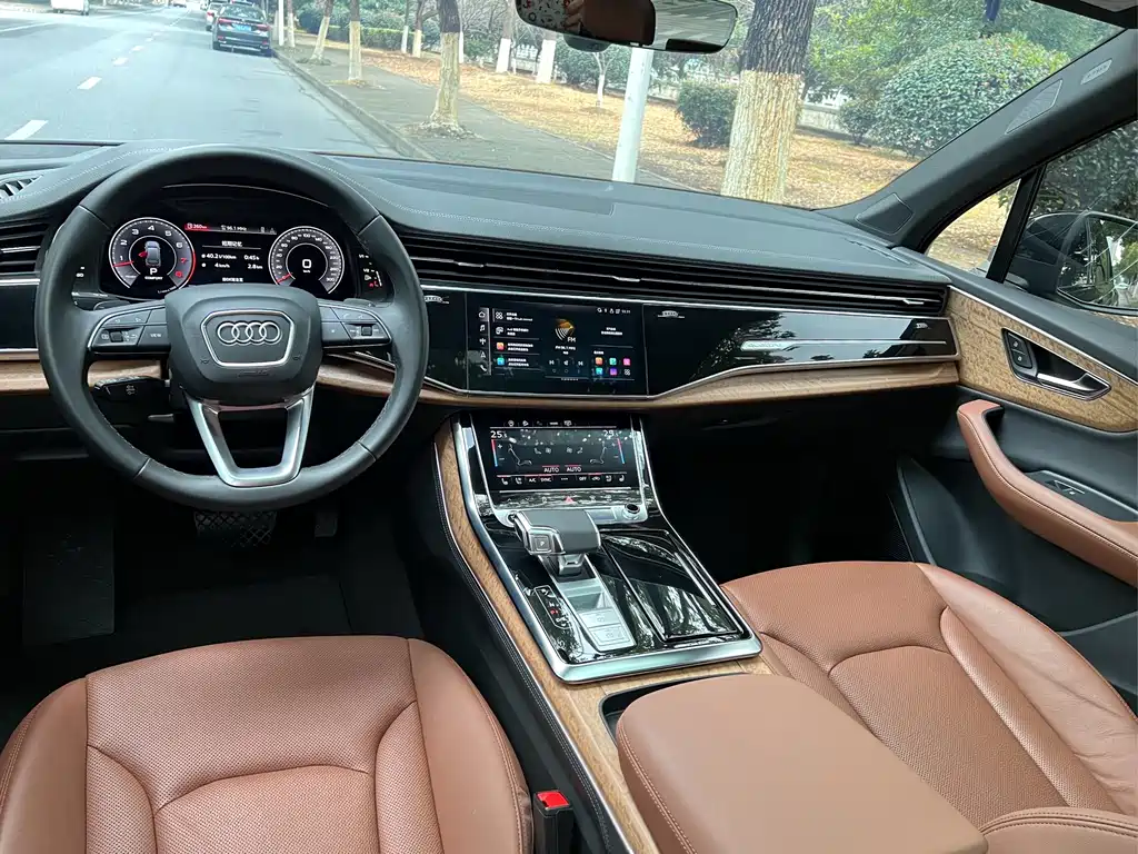 Audi Q7 — миниатюра 16