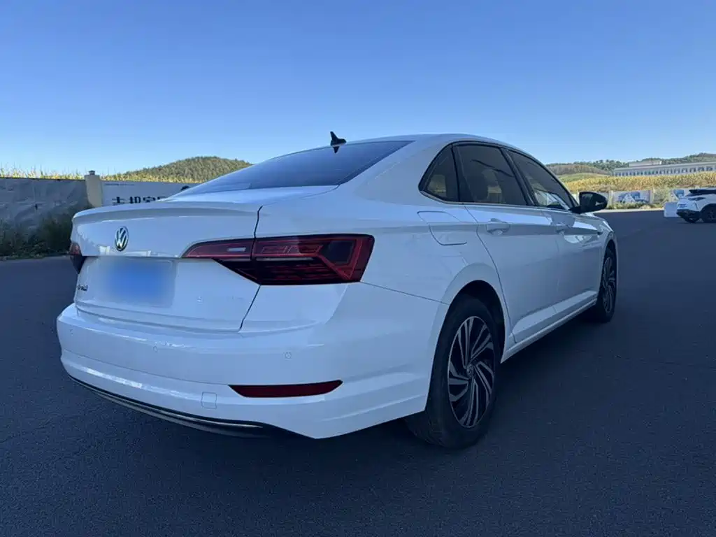 Volkswagen Sagitar — миниатюра 7