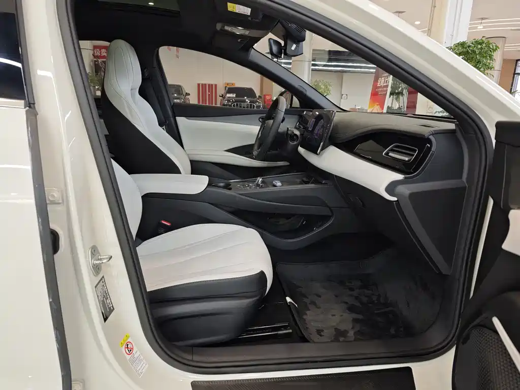 BYD SEAL 06 NEW ENERGY