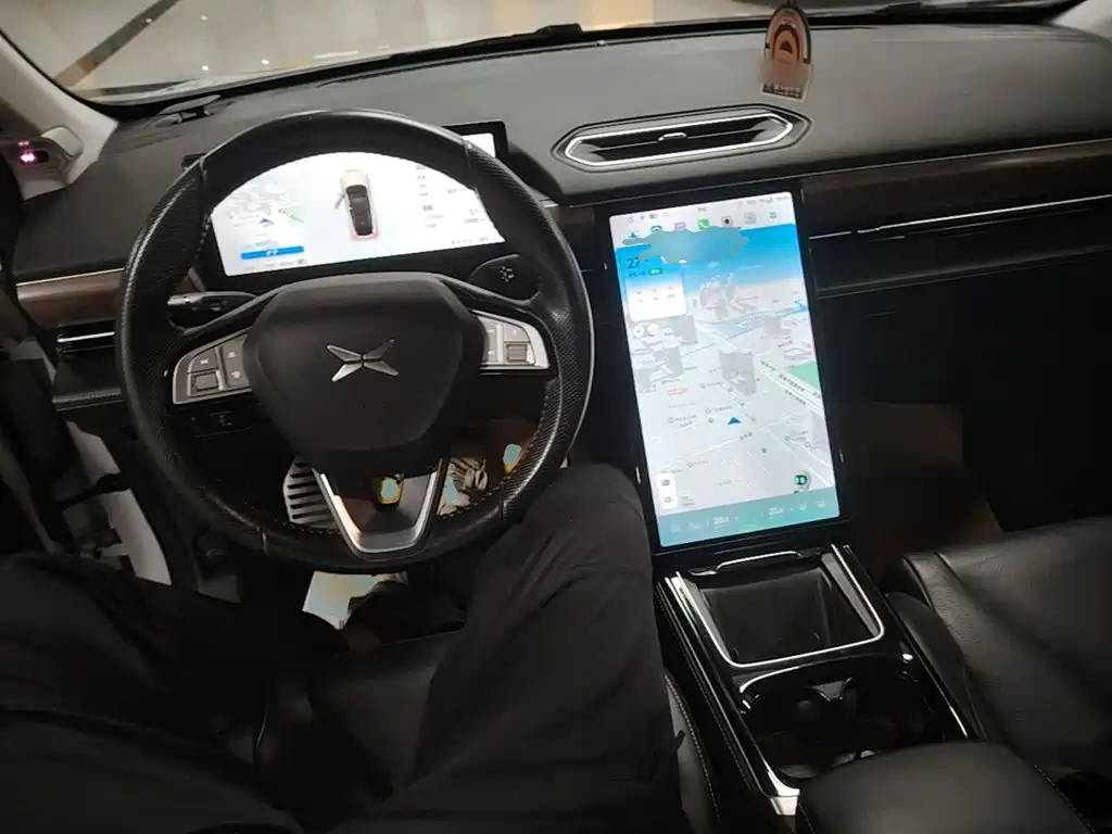 XPeng P5 — миниатюра 10