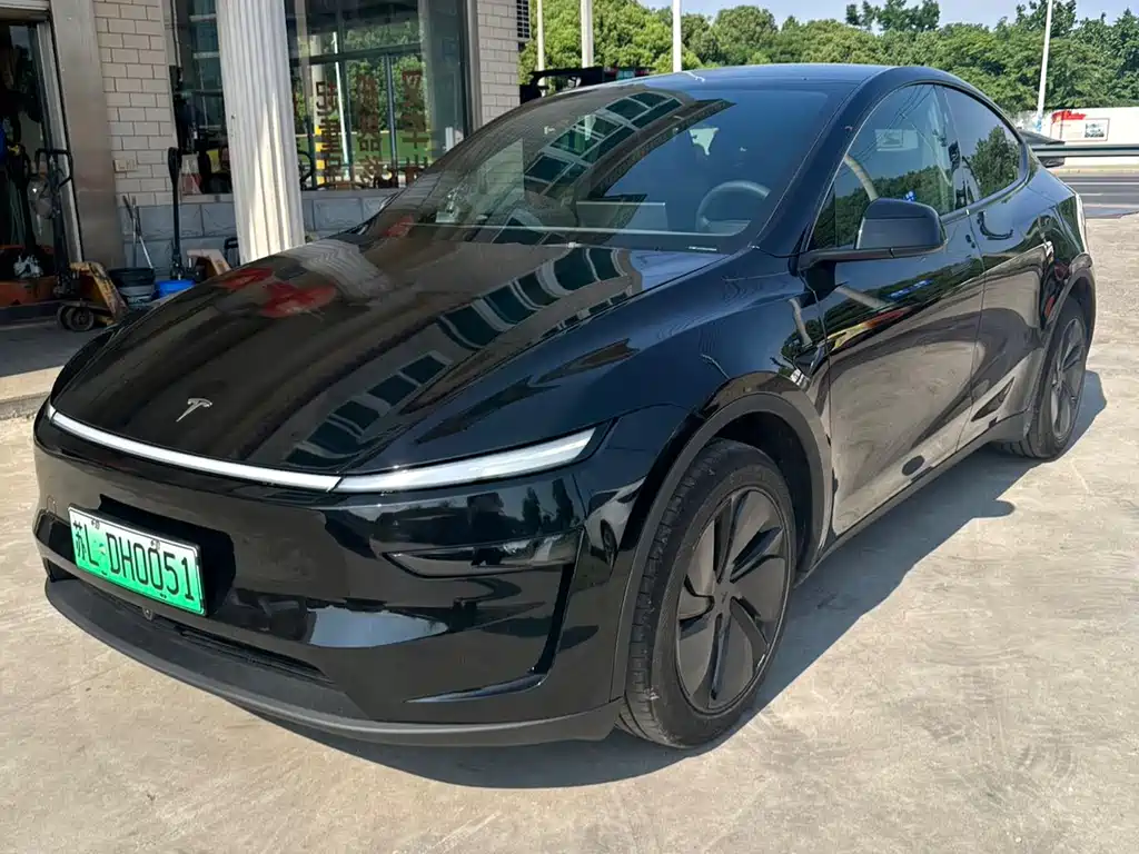 Tesla Model Y 2026