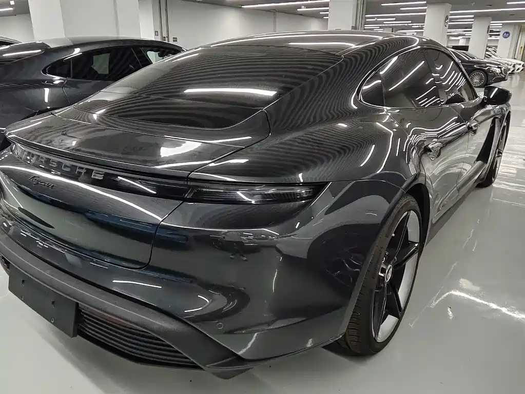 Porsche Taycan — миниатюра 14