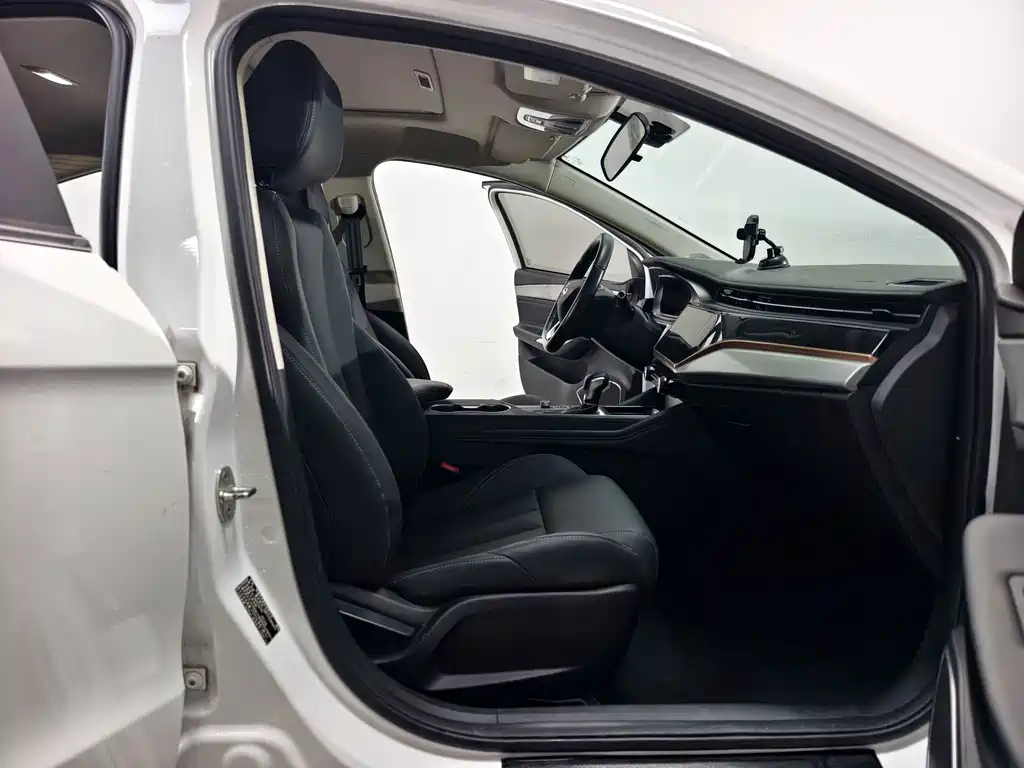 Chery Arrizo 5 PLUS — миниатюра 14
