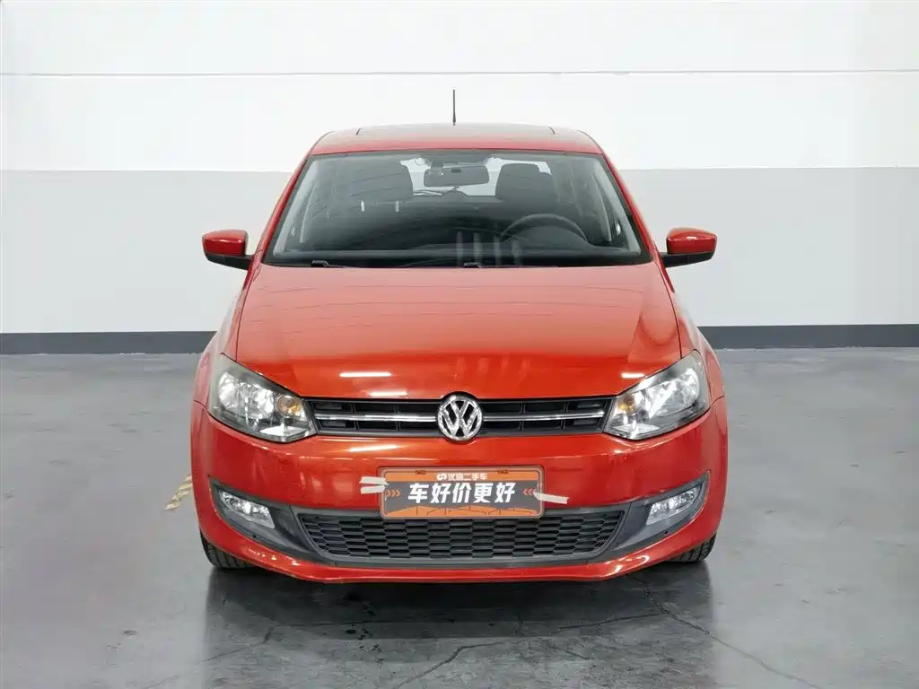 Volkswagen Polo 2011 1.4L AT