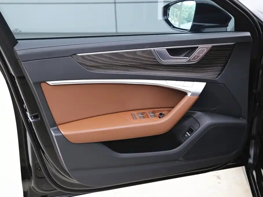 Audi A6L — миниатюра 10