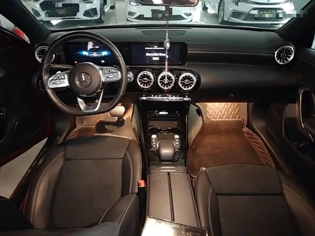 Mercedes-Benz A-Class — миниатюра 10