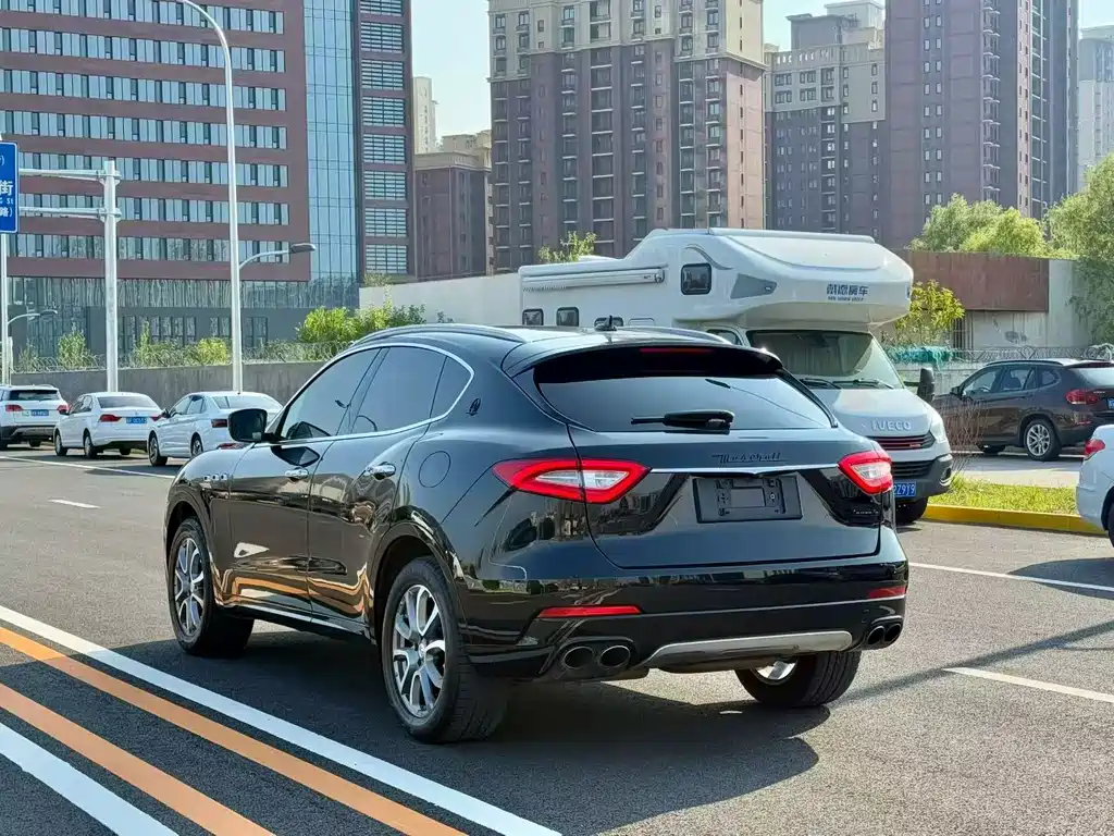 Maserati Levante — миниатюра 9