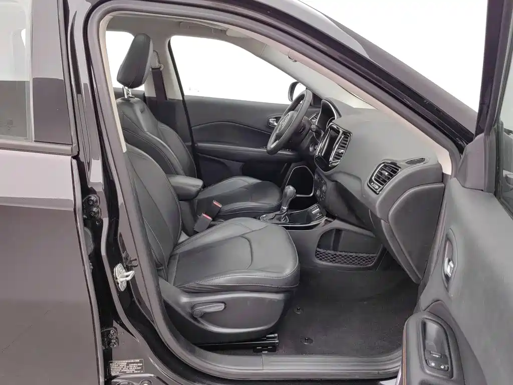Jeep Compass — миниатюра 23