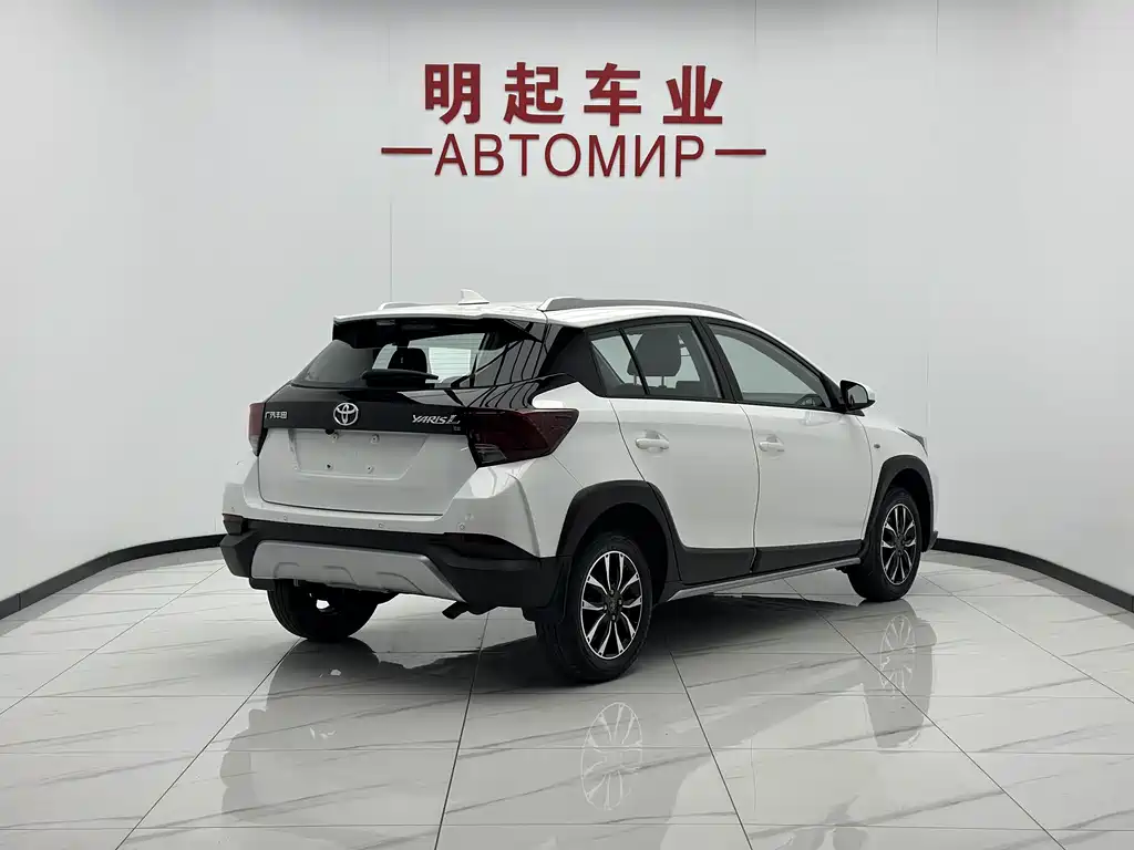 Toyota Yaris L — миниатюра 7
