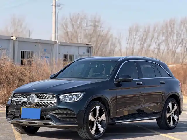 MERCEDES-BENZ GLC