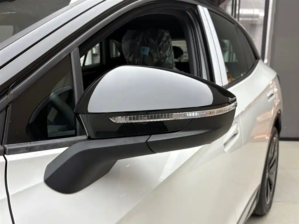 Volkswagen ID.4 Crozz — миниатюра 8