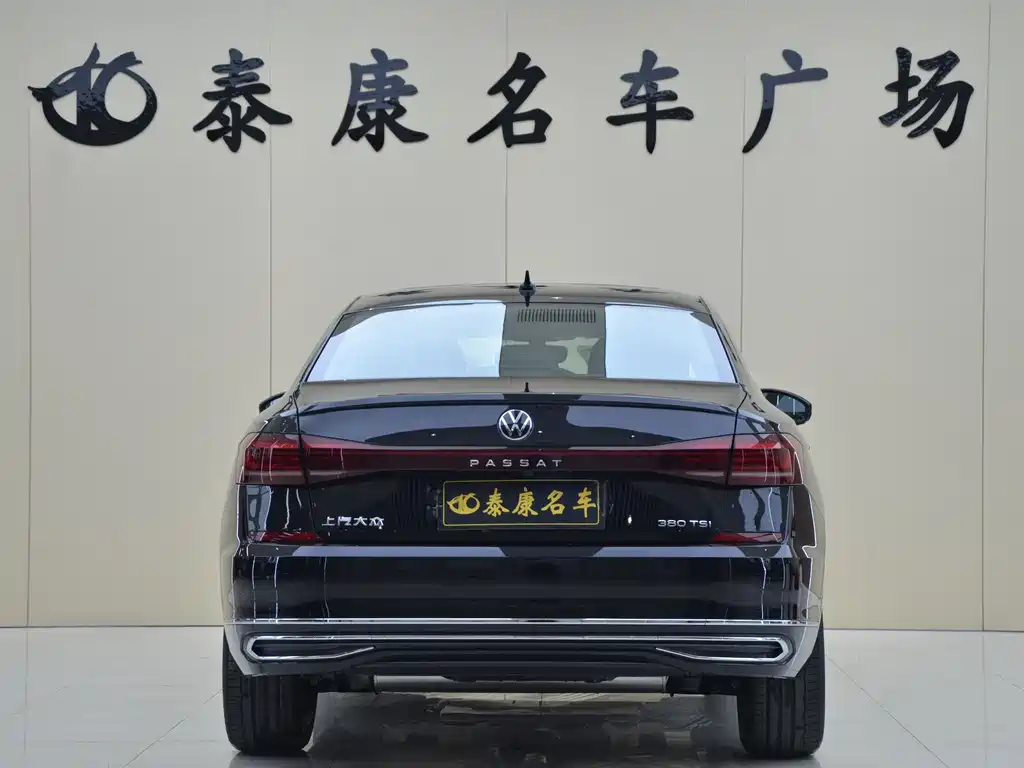 Volkswagen Passat 2026 380TSI