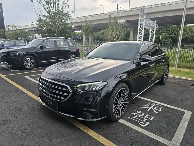 MERCEDES-BENZ  E CLASS 2024