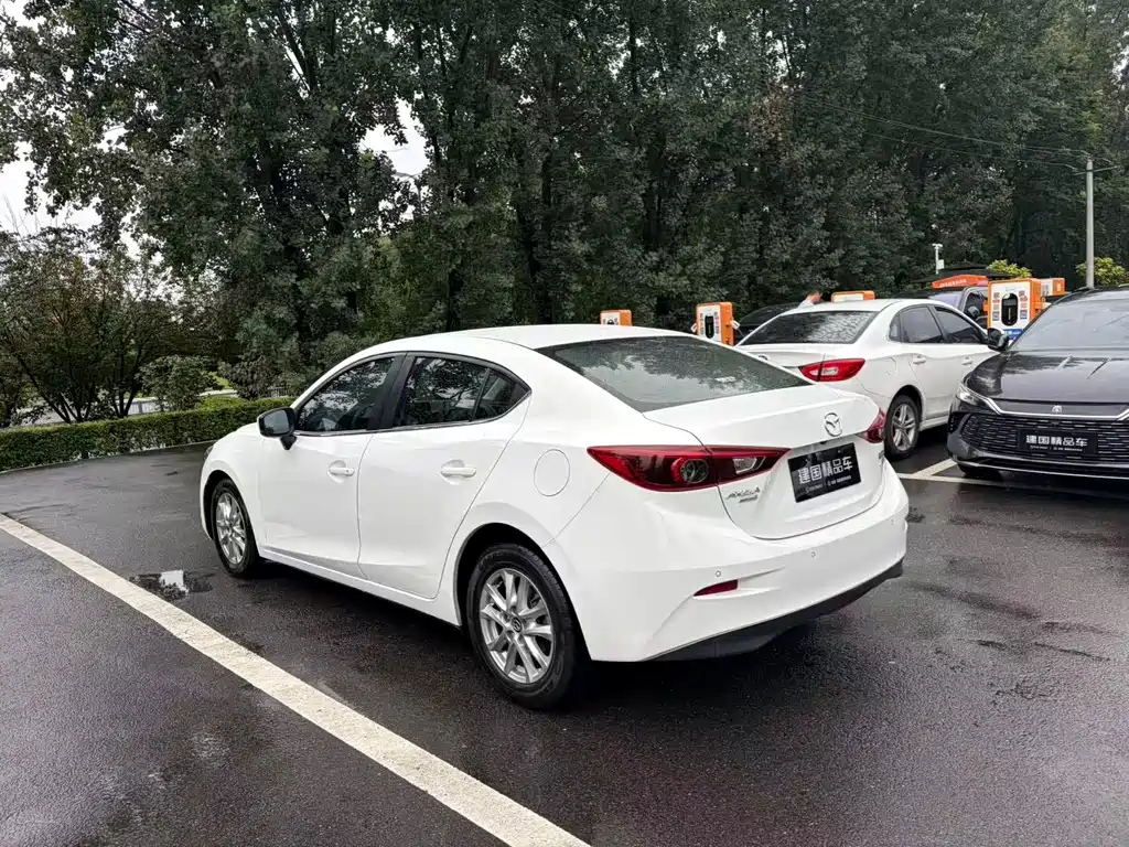 Mazda 3 Axela — миниатюра 11
