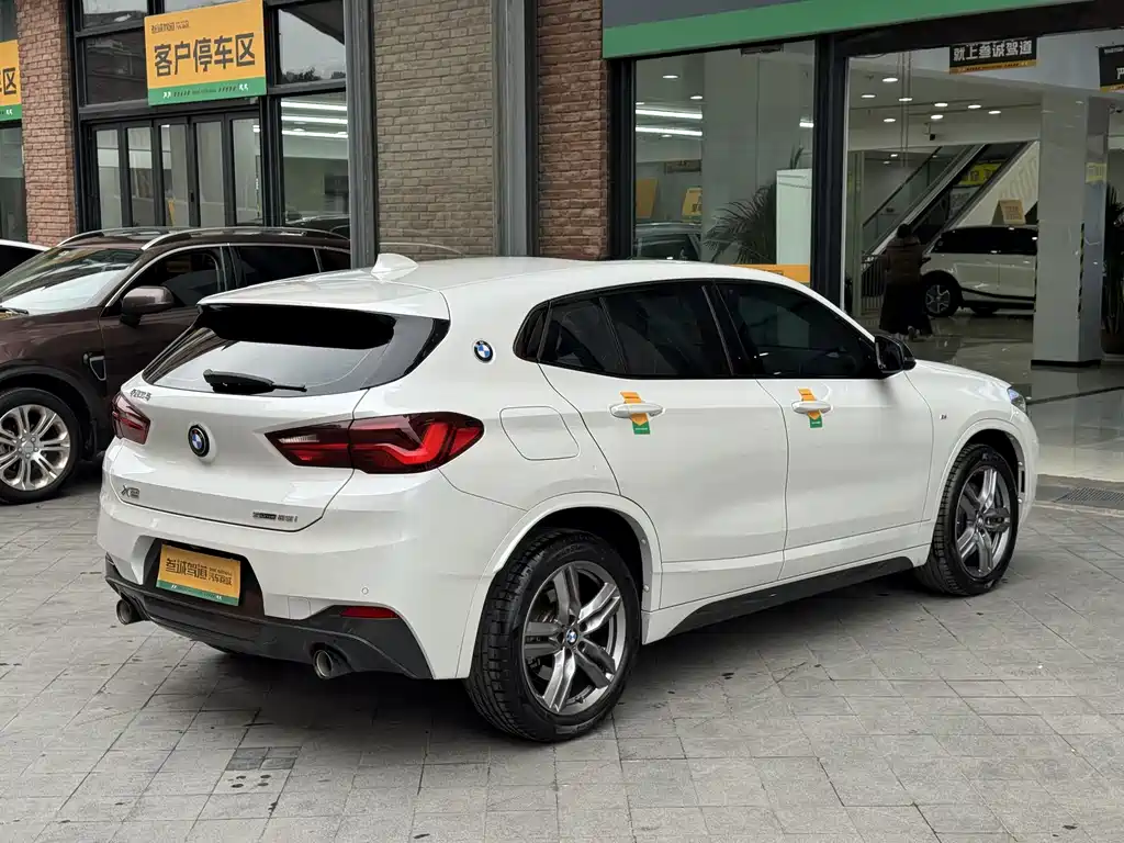 BMW X2