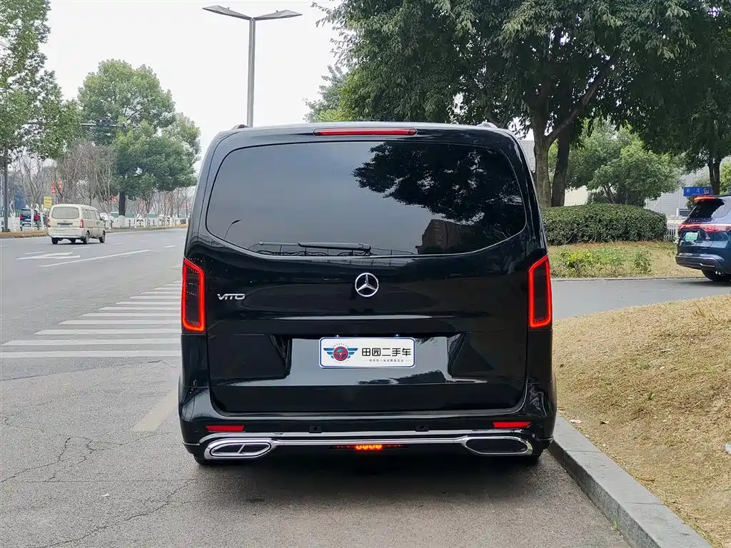 MERCEDES-BENZ VITO