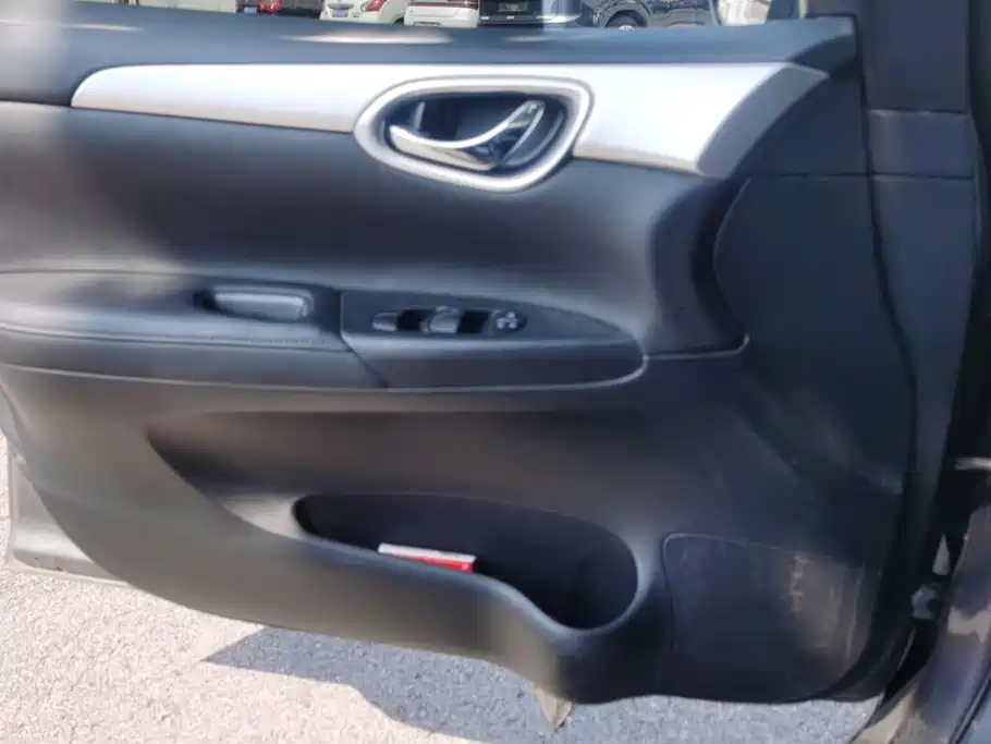 Nissan Sylphy — миниатюра 7