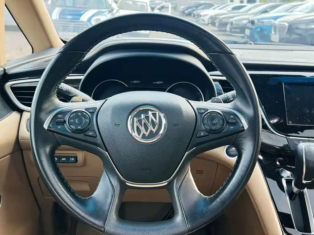 Buick GL8 — миниатюра 3