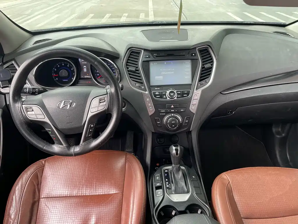 Hyundai Santa Fe — миниатюра 15