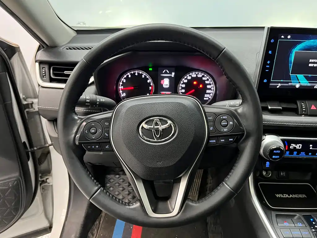 Toyota Wildlander — миниатюра 8