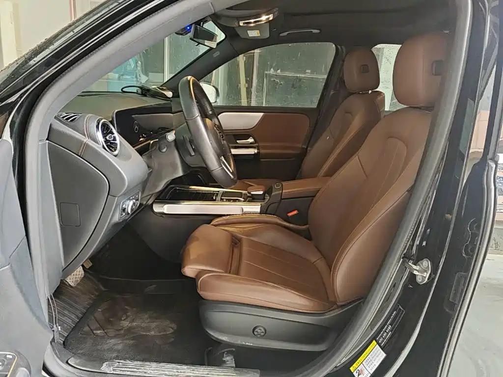 Mercedes-Benz GLB — миниатюра 15