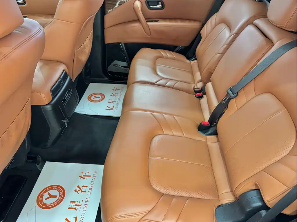 Nissan Patrol — миниатюра 9