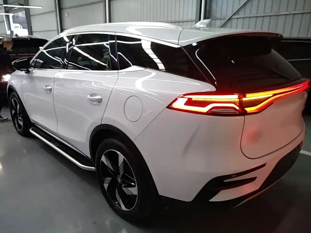 BYD Tang New Energy — миниатюра 5