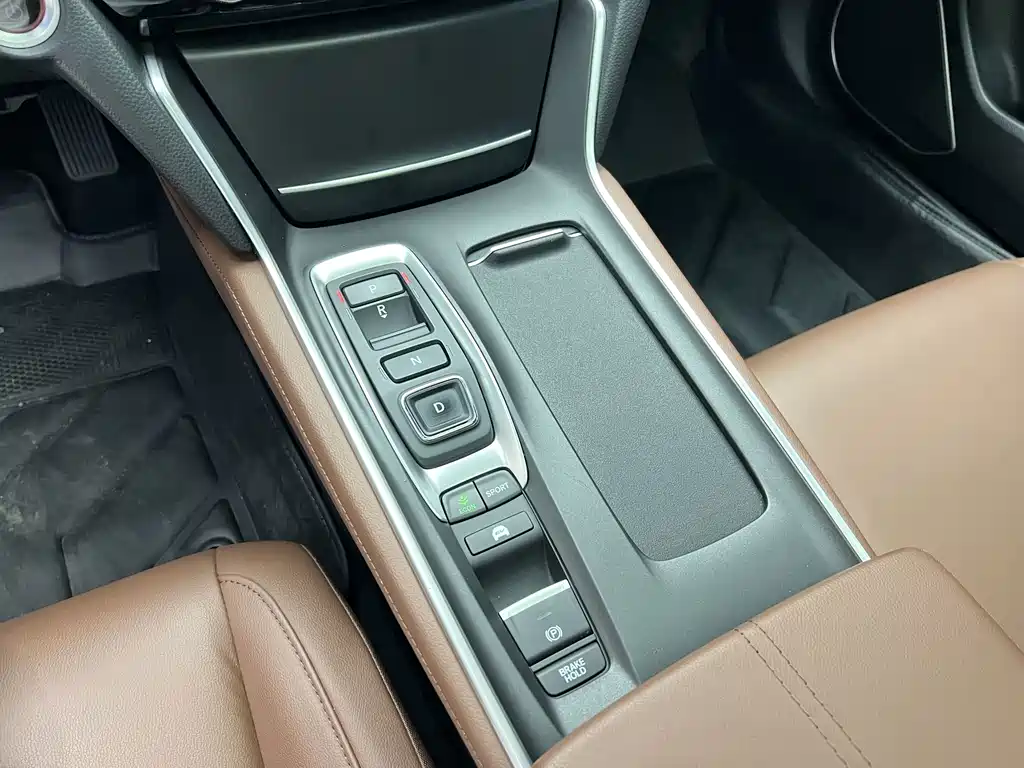 Honda Inspire — миниатюра 10
